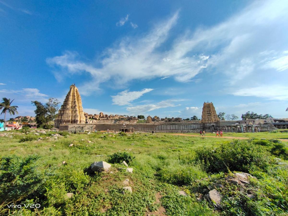 Srinivasa Homestay Hampi Exterior photo